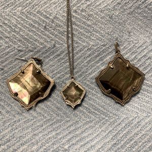 Kendra Scott Earrings/Necklace Set